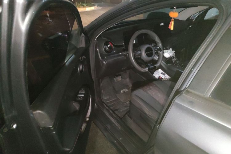 比亚迪e2 2023款 舒适型中控内饰7003