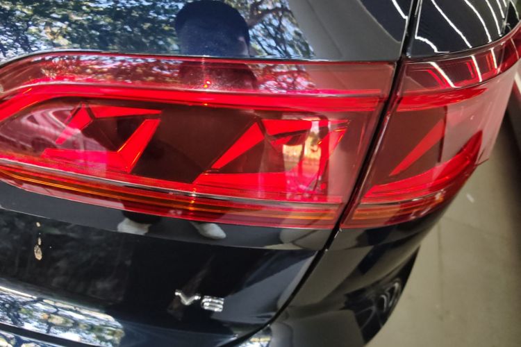 大众 途锐  3.0TSI 锐享版 经典运动套装车身外观9