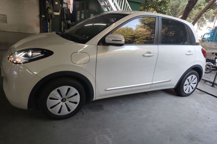 五菱汽车 五菱缤果 2023款 333km 快享款车身外观6003