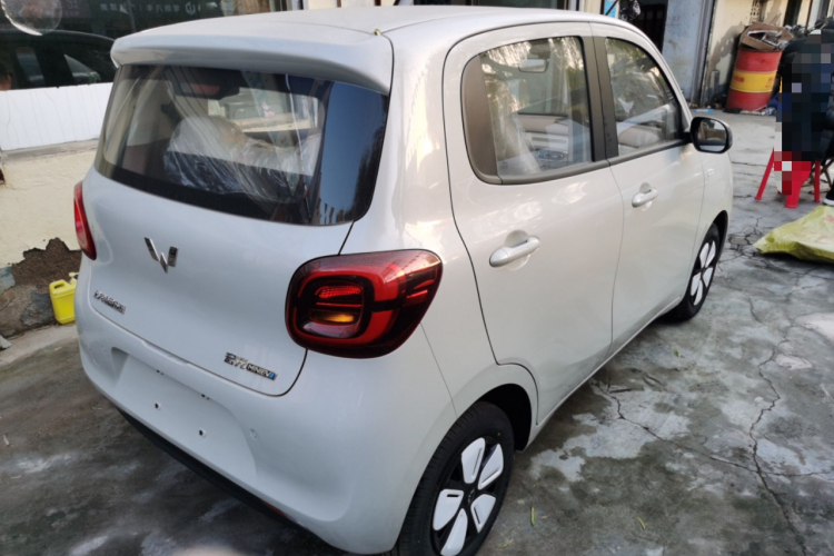 五菱汽车 宏光MINIEV 2025款 四门版 进阶款车身外观6005