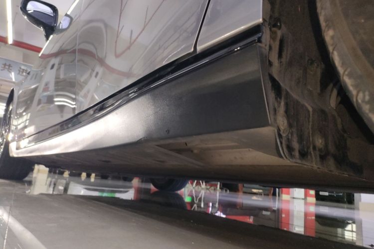 小鹏P7 2022款 670N+局部细节9002