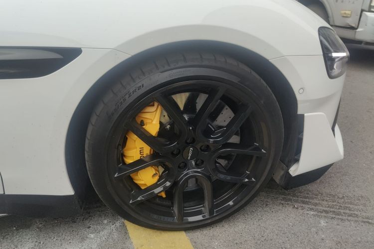 小米汽车 小米SU7 Ultra 2025款 Ultra车身外观10