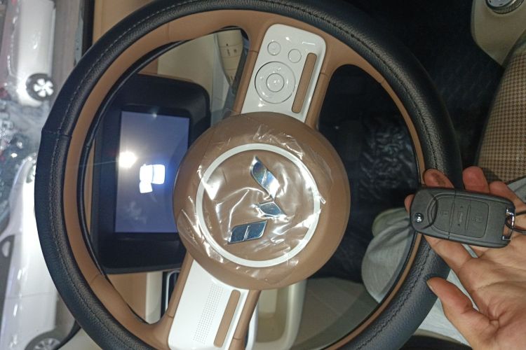 五菱汽车 宏光MINIEV 2024款 第三代 215km 青春版中控内饰7001