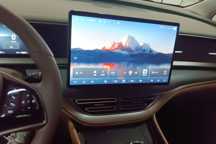 腾势D9 2022款 EV 600 四驱旗舰型中控内饰16