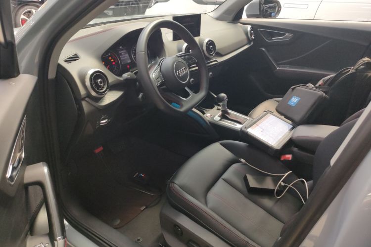 奥迪Q2L 2022款 35 TFSI 进取动感型中控内饰7003