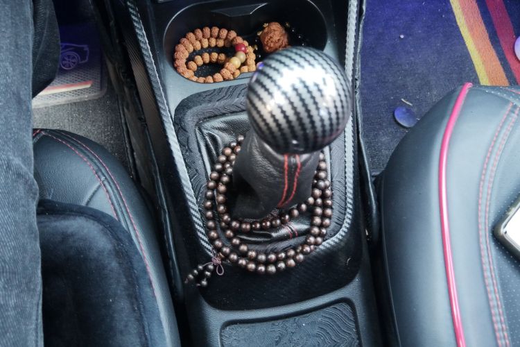 中华V3 2015款 1.5L 手动智能型中控内饰18