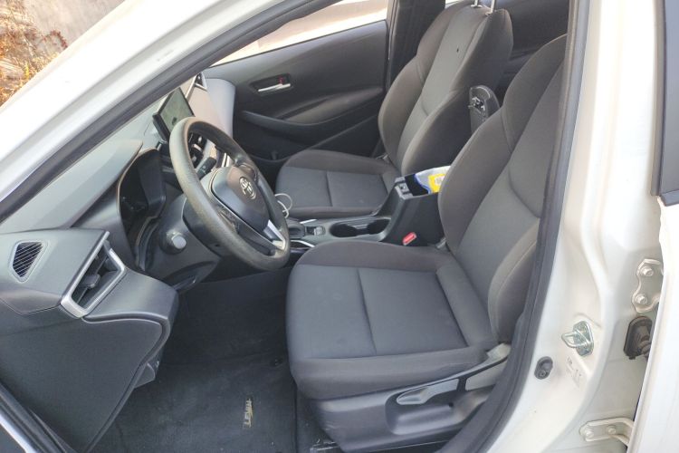 丰田 雷凌 2023款 TNGA 1.5L CVT进取版局部细节19