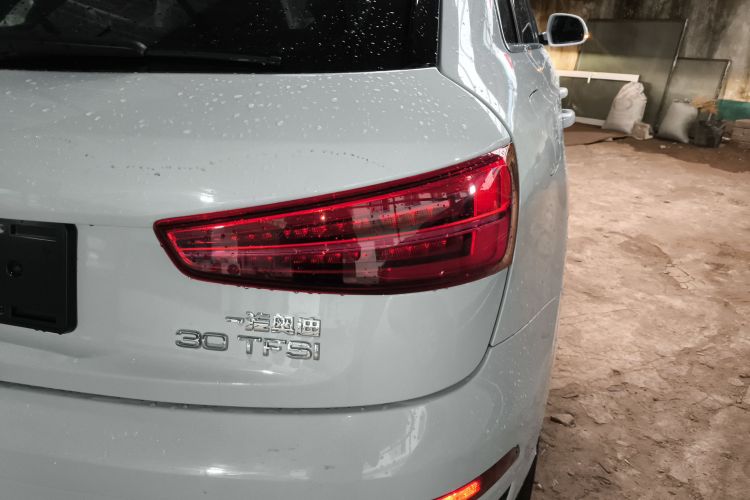 奥迪Q3 2018款 30 TFSI 时尚型典藏版车身外观9