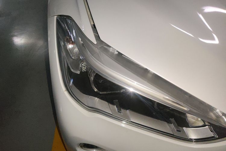 宝马X1 2019款 sDrive20Li 领先型车身外观6006