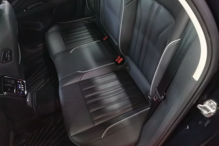 大众 帕萨特新能源 2023款 430PHEV 混动精英版中控内饰21