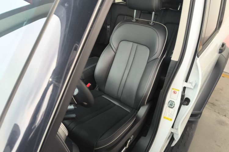 坦克300 2024款 2.0T 征服者局部细节19