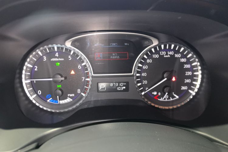 英菲尼迪QX60(进口) 2016款 2.5 S/C Hybrid 两驱卓越版 国V中控内饰14