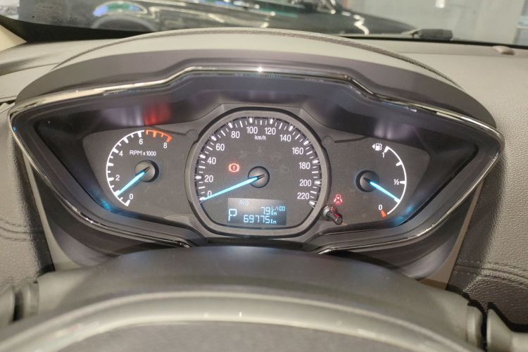 福特 福睿斯 2017款 幸福版 1.5L 自动时尚型中控内饰14