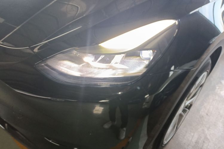 特斯拉 Model Y 2022款 后轮驱动版局部细节36