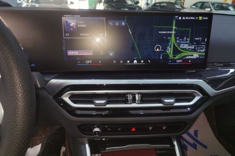 宝马3系 2024款 325Li M运动套装中控内饰16