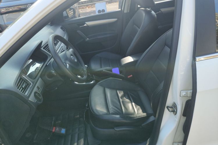 大众 朗行 2013款 1.6L 手动舒适型中控内饰19