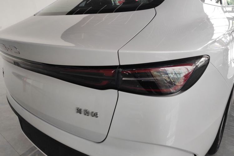 比亚迪 海豹06新能源 2024款 DM-i 120KM尊荣型车身外观9