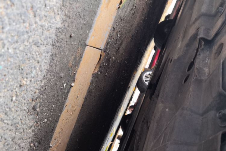 奔驰R级 2017款 R 320 4MATIC 商务型臻藏版局部细节9003