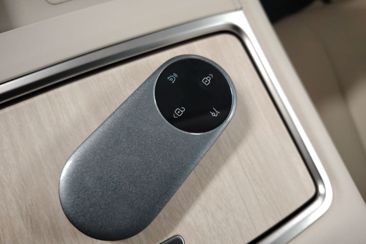 鸿蒙智行 智界R7 2024款 纯电 667km Max中控内饰11