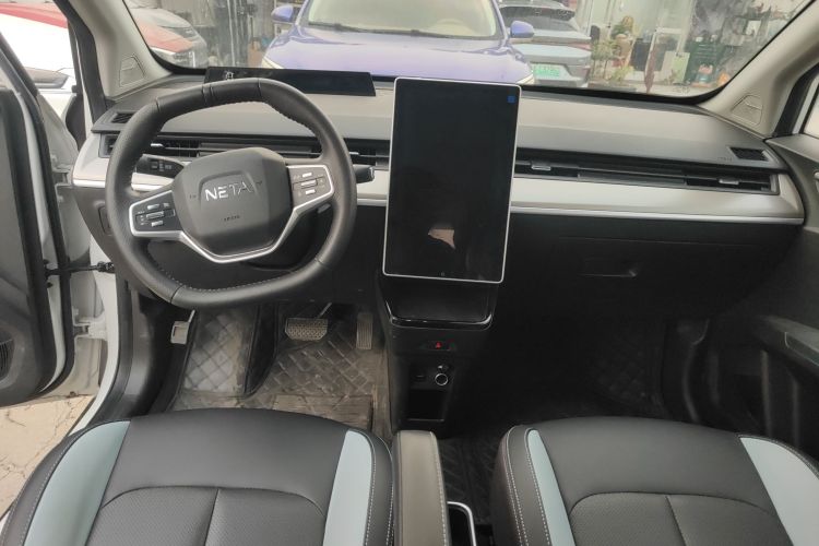 哪吒汽车 哪吒V 2021款 长续航娱乐版中控内饰7002