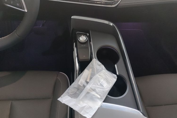 别克E5 2023款 臻享标准续航版中控内饰18