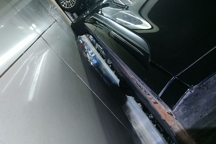 腾势D9 2022款 DM-i 970 四驱尊荣型局部细节9001