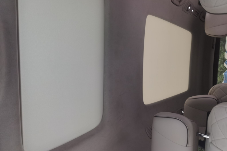 腾势D9 2022款 DM-i 970 四驱旗舰型局部细节22