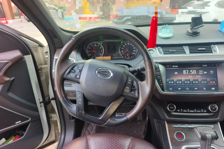 陆风X7 2015款 2.0T 全景尊贵版中控内饰13