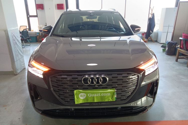 奥迪Q4 e-tron 2023款 40 e-tron 创境版车身外观2