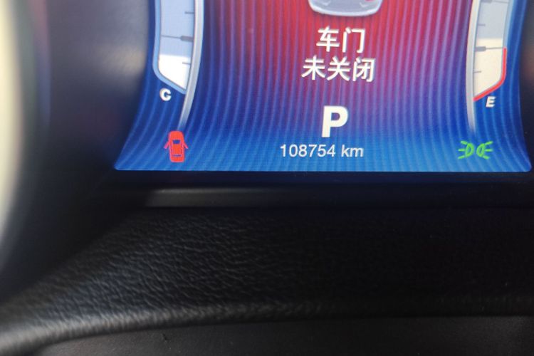 玛莎拉蒂 Ghibli 2014款 3.0T 标准版中控内饰15