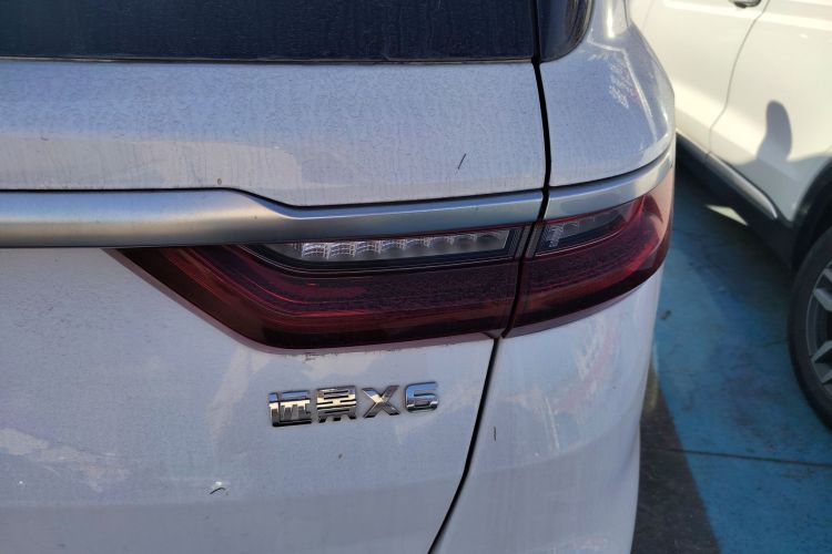 吉利汽车 远景X6 2020款 1.4T CVT尊贵型车身外观9