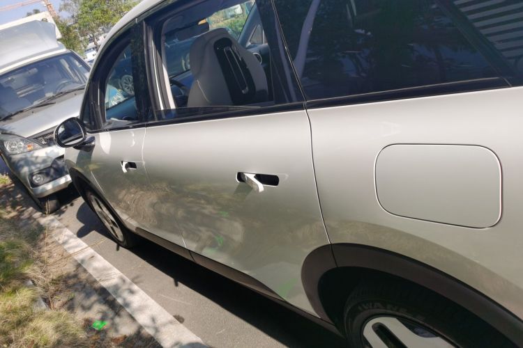 ARCFOX极狐 极狐考拉S 2024款 AIR车身外观4