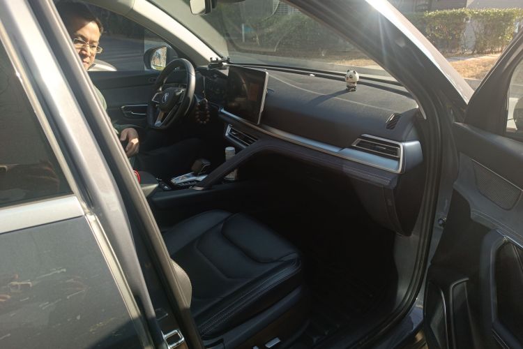 比亚迪 宋Pro新能源 2019款 EV 高功率高续航版旗舰型局部细节9005