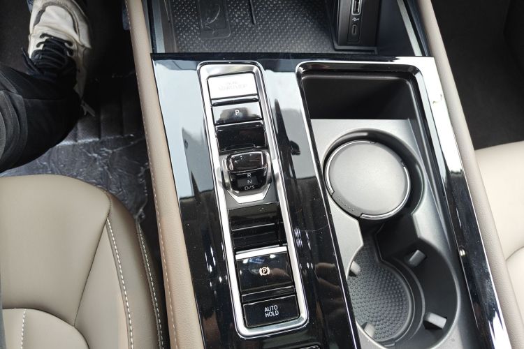 大众 威然 2024款 330TSI 豪华版中控内饰18