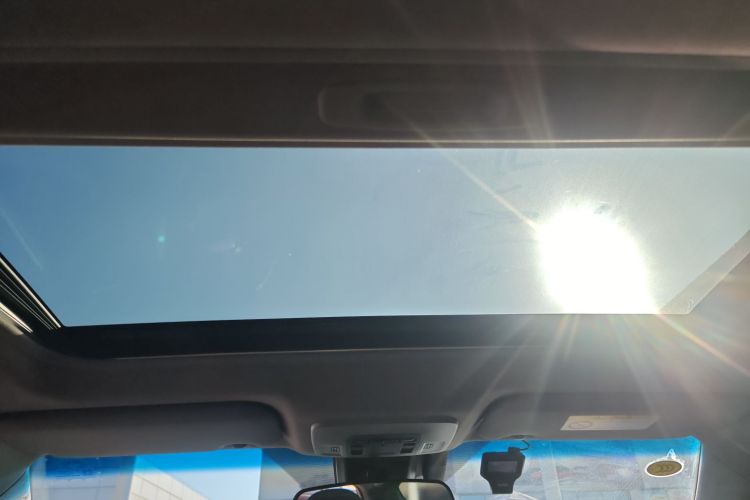 丰田 凯美瑞 2019款 改款 2.0G 豪华版中控内饰22