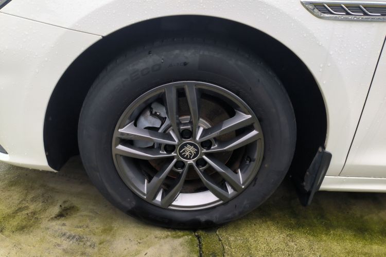 比亚迪 秦Pro 2019款 超能版 1.5TI 手动智联锋劲型 国V车身外观6007