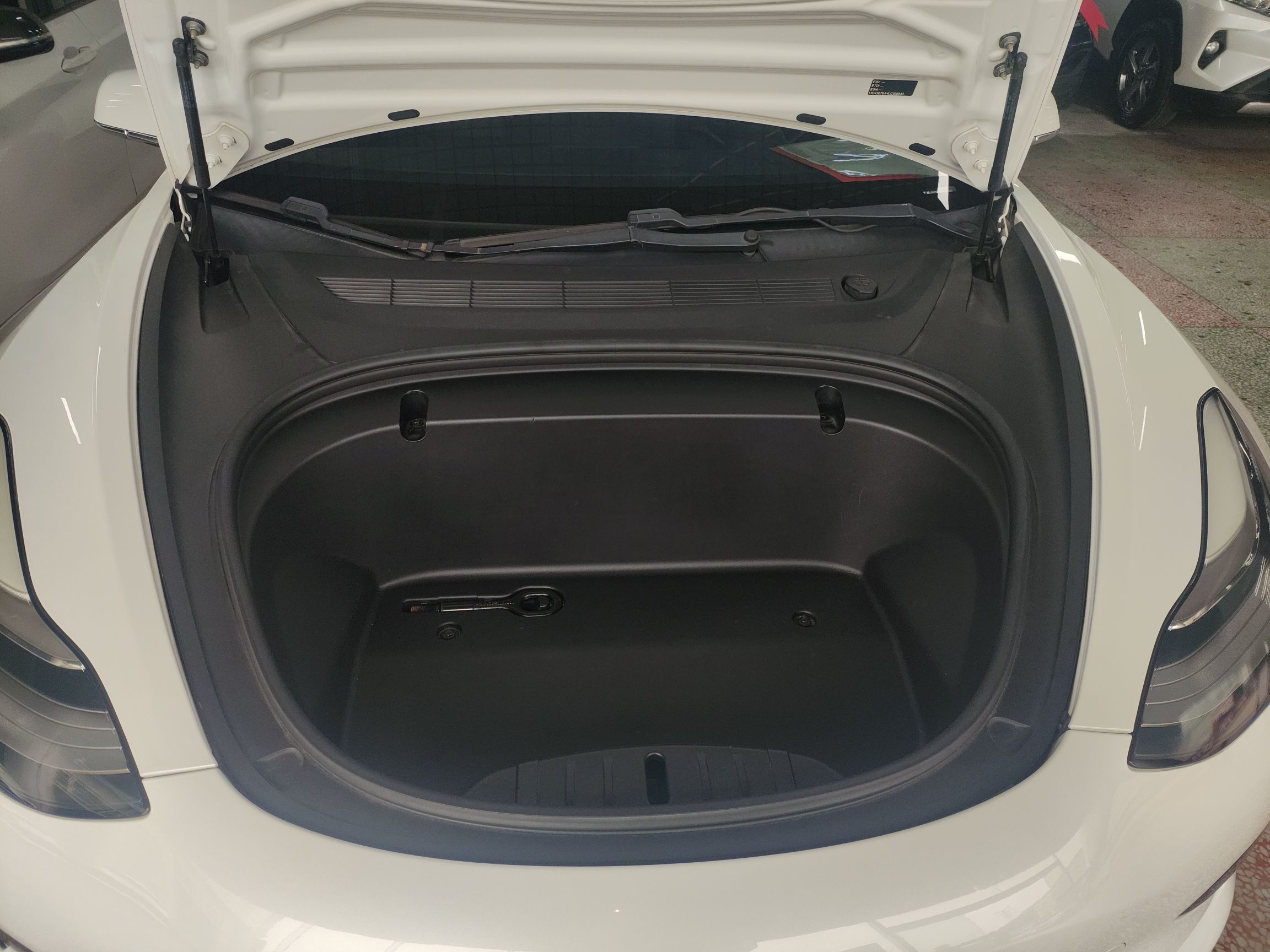 特斯拉 Model 3 2019款 标准续航后驱升级版