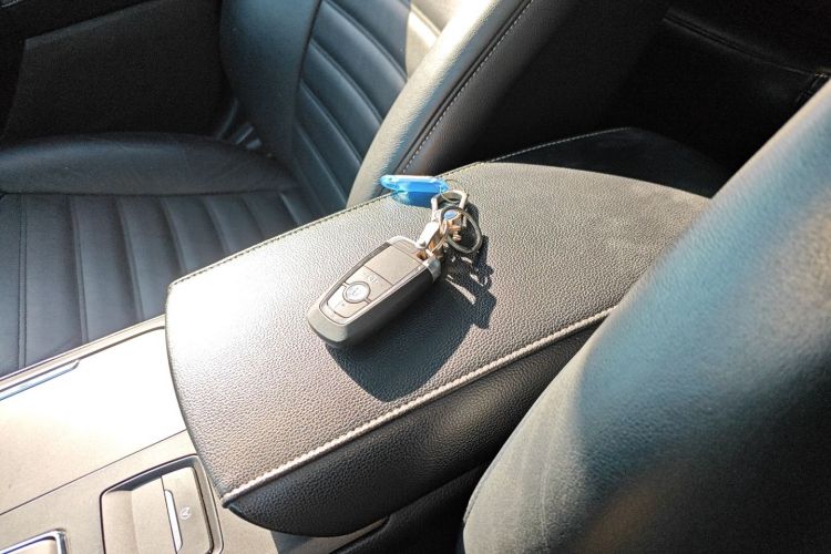 福特 蒙迪欧 2017款 EcoBoost 180 时尚型中控内饰7001