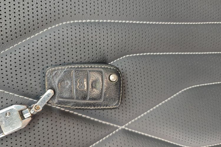 大众 途观L 2023款 改款 330TSI 自动两驱智享版中控内饰11