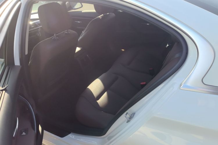 宝马3系 2018款 320Li 时尚型中控内饰21