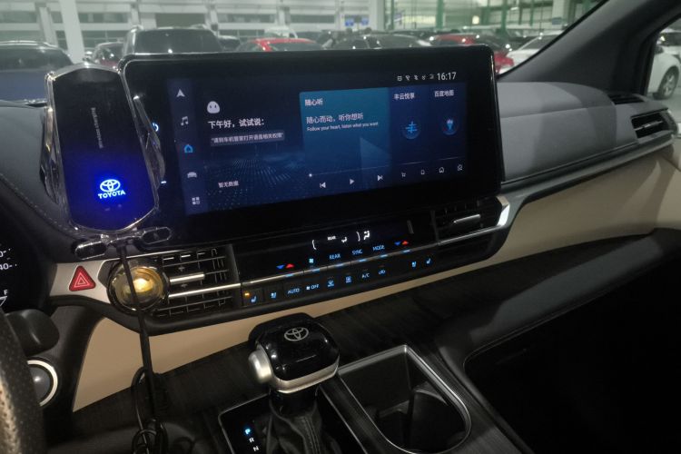丰田 赛那SIENNA 2021款 2.5L混动 尊贵版中控内饰16