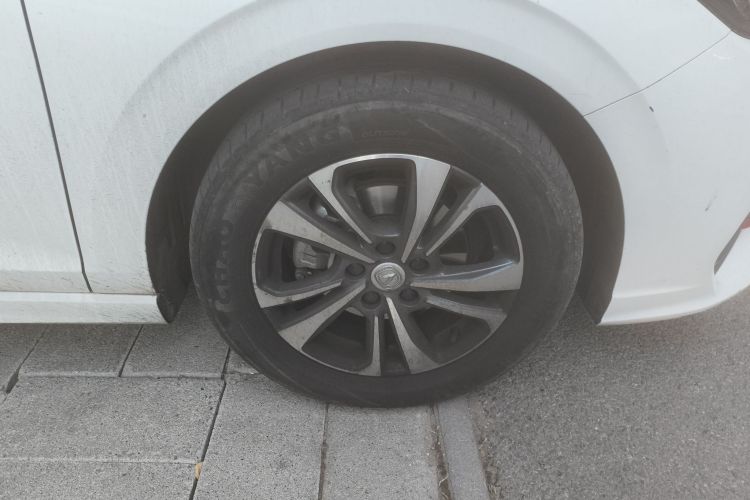 长安 逸动 2022款 PLUS 蓝鲸NE 1.4T GDI DCT尊贵版车身外观10