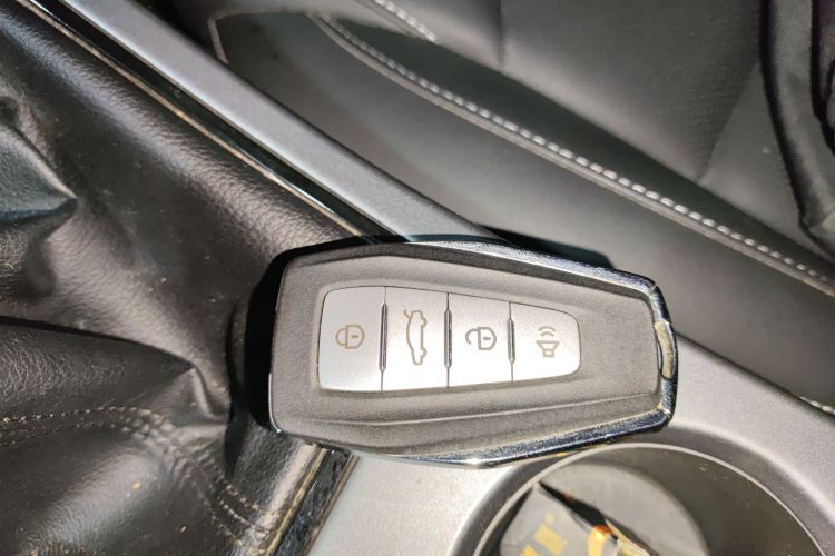 吉利汽车 帝豪 2020款 1.5L 手动舒适型中控内饰7001