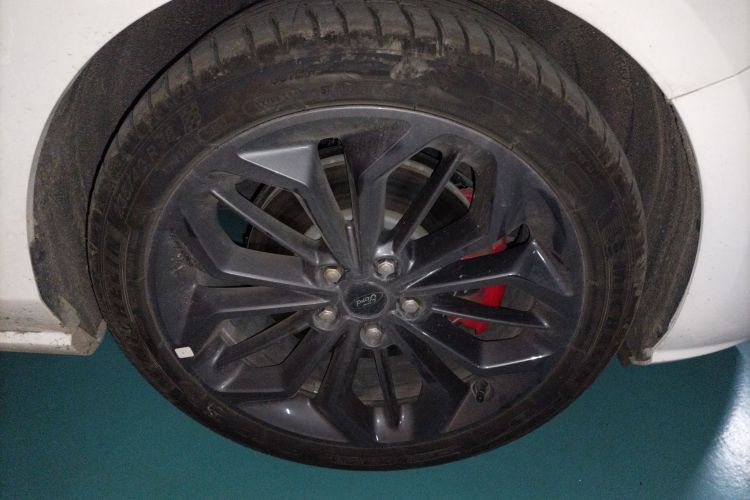 福特 福克斯 2022款 两厢 EcoBoost 180 自动ST Line车身外观10