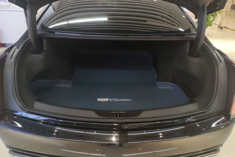 凯迪拉克CT6 2023款 28T 尊贵型机舱底盘23