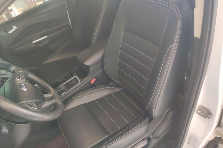 福特 翼虎 2017款 EcoBoost 180 两驱精翼型中控内饰19