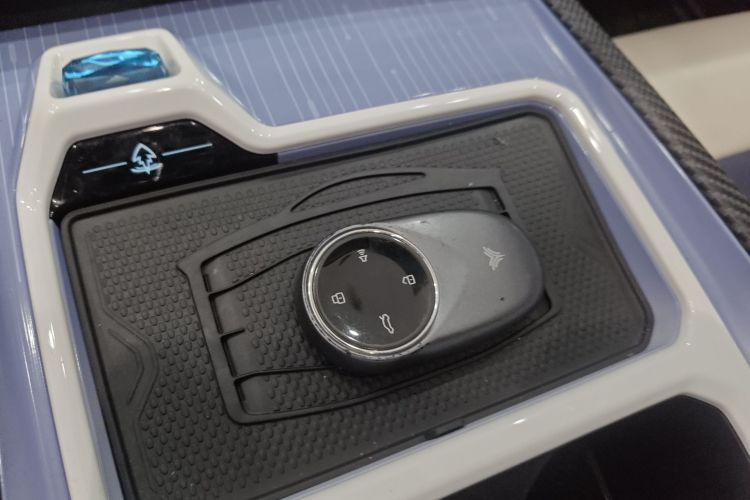 哪吒汽车 哪吒GT 2023款 560中控内饰11