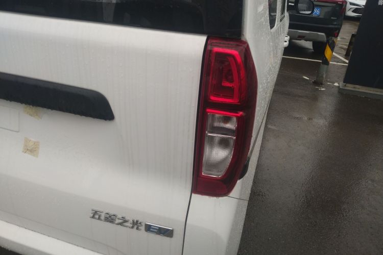 五菱汽车 五菱之光新能源 2025款 305km 进取型车身外观9