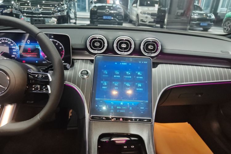 奔驰C级 2023款 改款 C 260 L 运动版中控内饰16