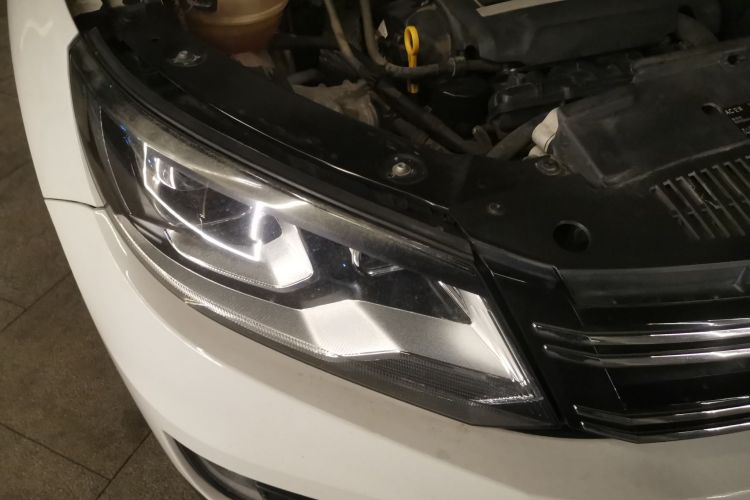 大众 途观 2016款 300TSI 自动四驱豪华版车身外观8